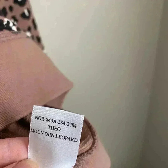 Rails Theo Sweatshirt Mountain Leopard Size Large - Picture 12 of 12